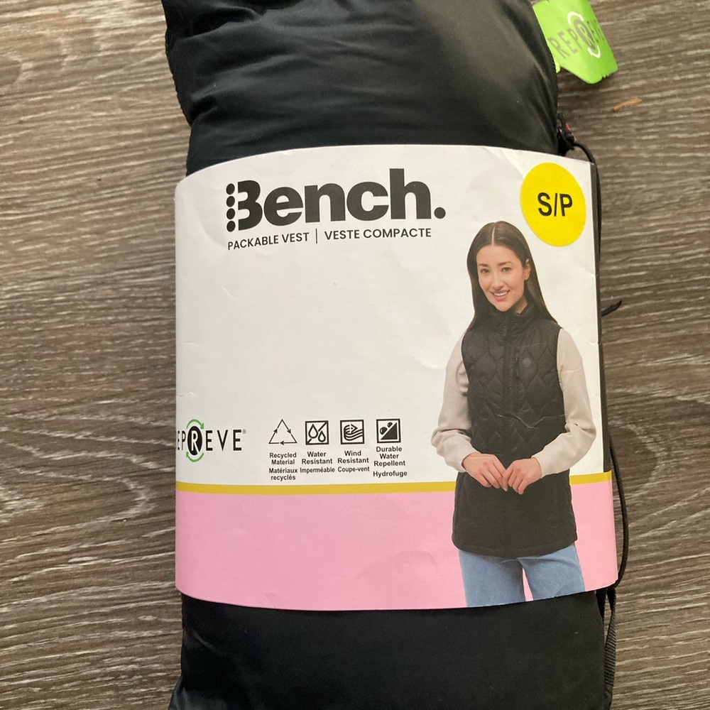 Bench vest size small